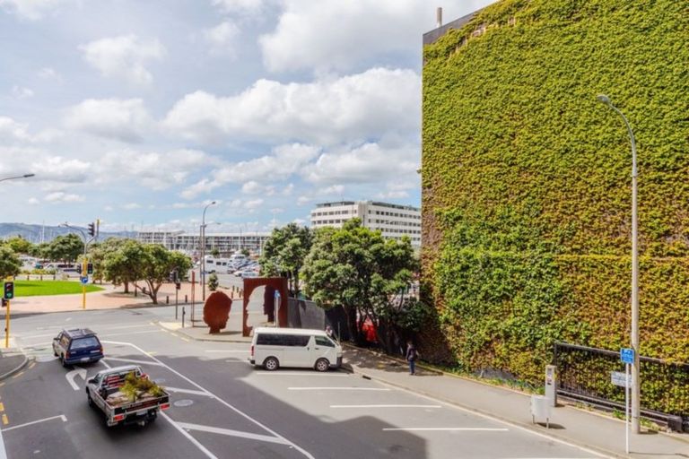 Photo of property in Piermont Apartments, 1i/82 Cable Street, Te Aro, Wellington, 6011