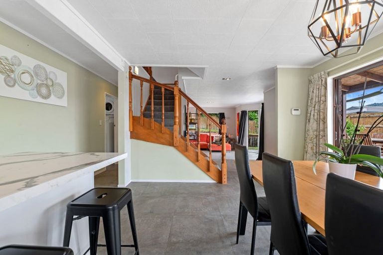 Photo of property in 26 Tawavale Street, Pukehangi, Rotorua, 3015