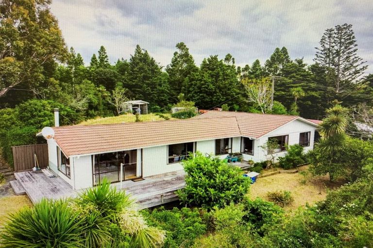 Photo of property in Kaiwaka-mangawhai Road, Mangawhai, 0573