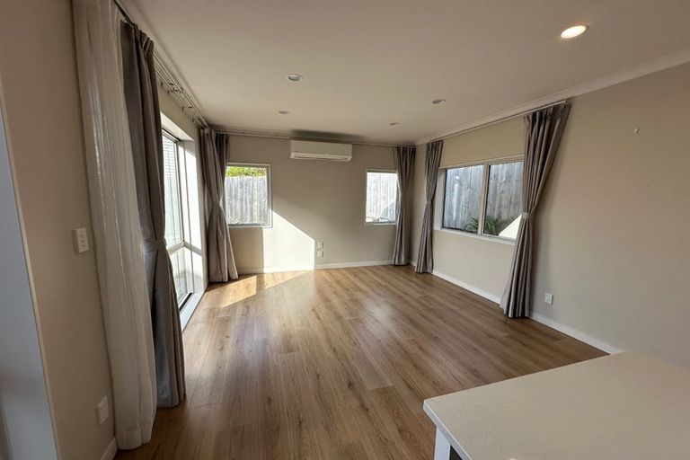 Photo of property in 68 Craigs Way, Hobsonville, Auckland, 0616