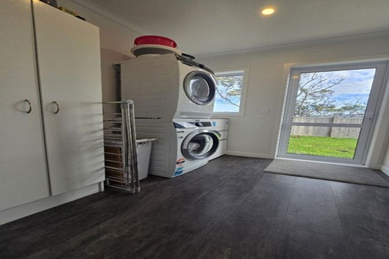 Photo of property in 10 Gaff Place, Whitby, Porirua, 5024