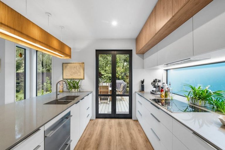 Photo of property in 53 Innes Road, St Albans, Christchurch, 8052