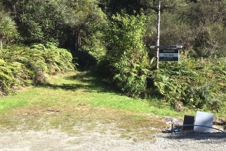 Photo of property in 22 Harper Place, Moana, 7872