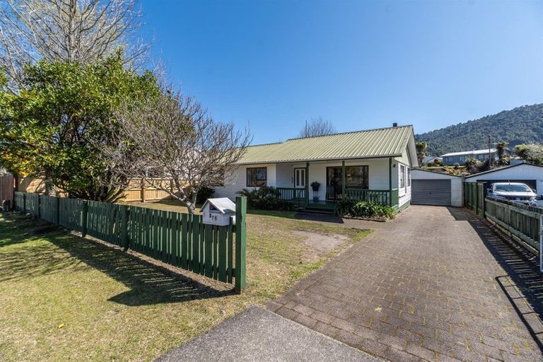 Photo of property in 76 Blomfield Street, Pukehangi, Rotorua, 3015