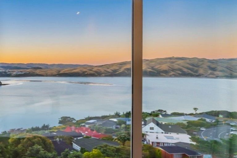 Photo of property in 22 The Anchorage, Whitby, Porirua, 5024