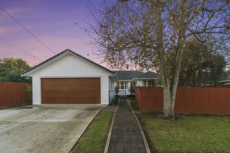 Photo of property in 36 Totara Road, Te Atatu Peninsula, Auckland, 0610