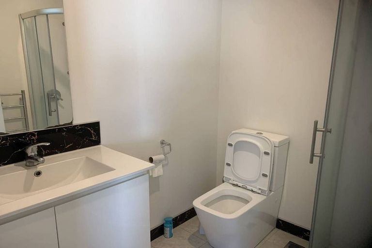 Photo of property in 1/107 Knighton Road, Hillcrest, Hamilton, 3216