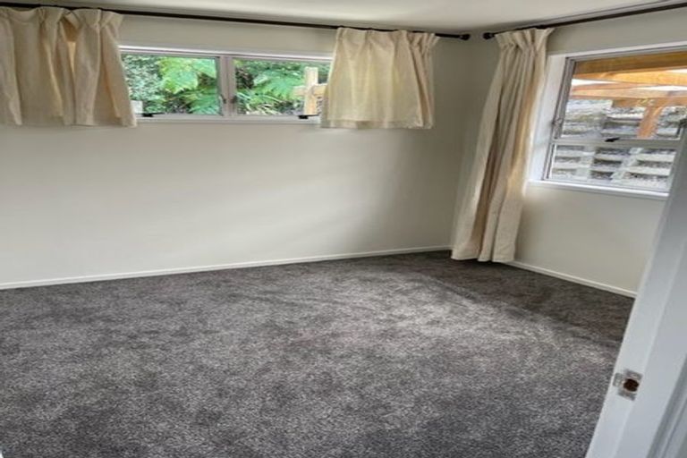 Photo of property in 31 Sequoia Place, Sunnynook, Auckland, 0620