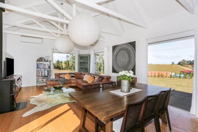 Photo of property in 94 Gellert Road, Karaka, Papakura, 2580