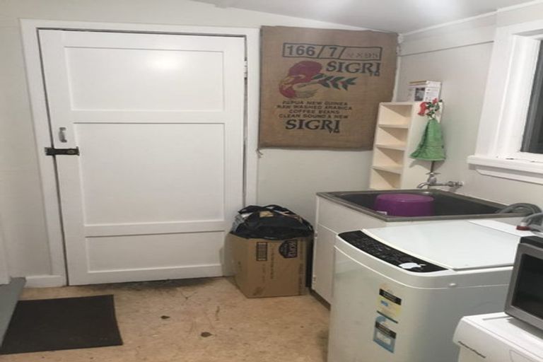 Photo of property in 186 Hutt Road, Petone, Lower Hutt, 5012