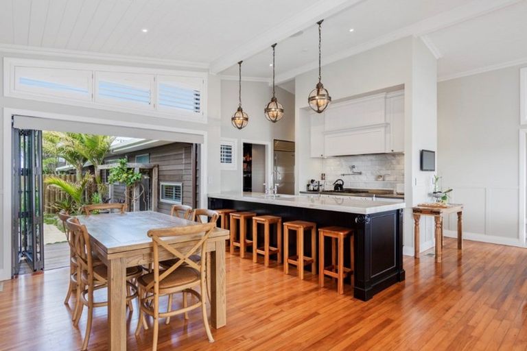 Photo of property in 97 Karewa Parade, Papamoa Beach, Papamoa, 3118