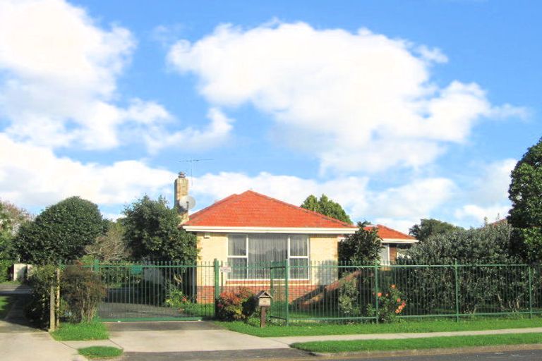 Photo of property in 185 Rangitoto Road, Papatoetoe, Auckland, 2025