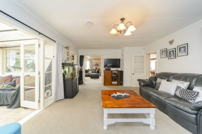 Photo of property in 1032 Kimbolton Road, Feilding, 4777