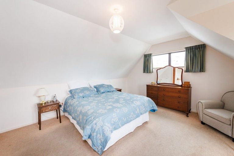 Photo of property in 483b Ruahine Street, Terrace End, Palmerston North, 4410