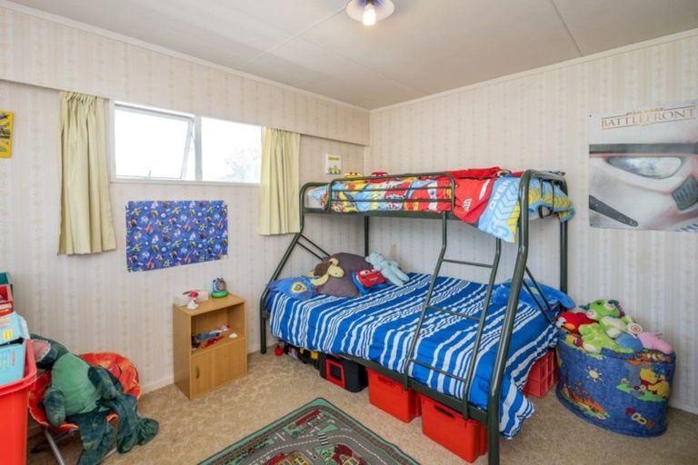 Photo of property in 22 Kings Drive, Levin, 5510