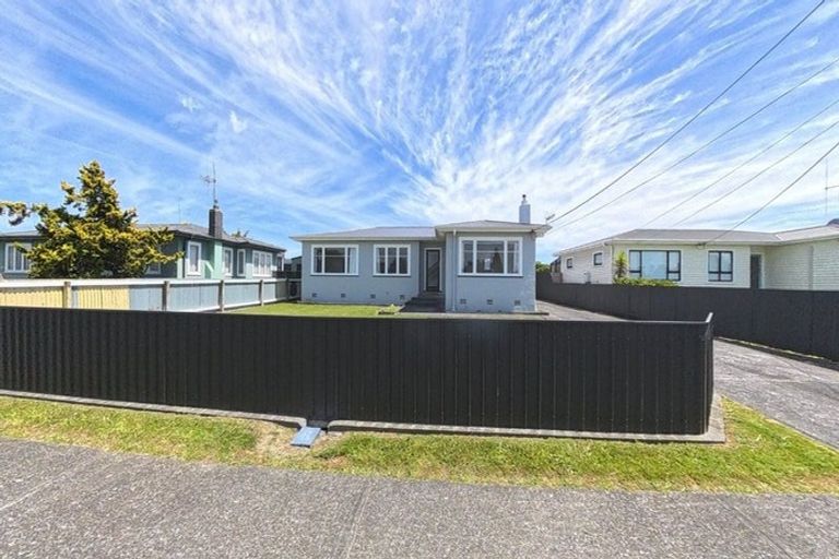 Photo of property in 32 Andrew Street, Feilding, 4702