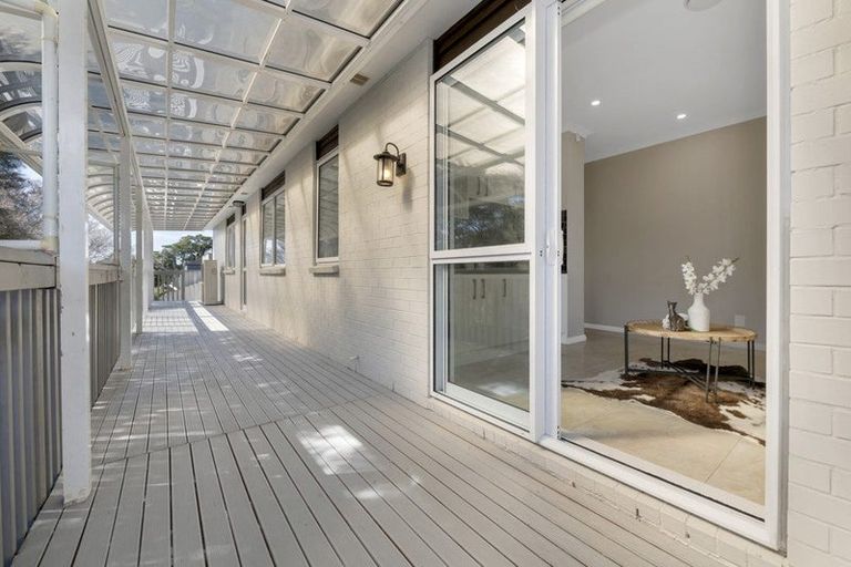 Photo of property in 16 Evelina Lane, Flat Bush, Auckland, 2019