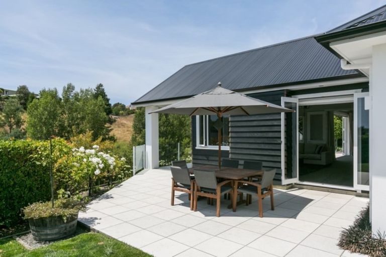 Photo of property in 82 Rochfort Road, Havelock North, 4130