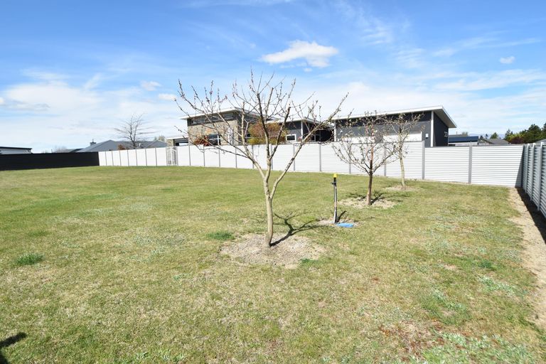 Photo of property in 29 Rhoboro Road, Twizel, 7901