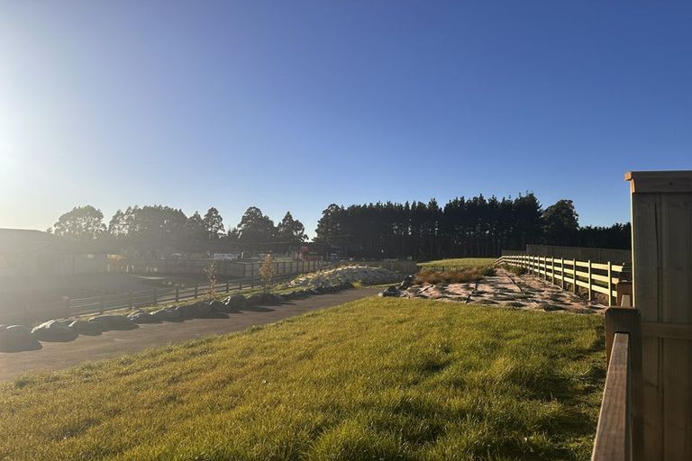 Photo of property in 127 Ridgeland Way, West Melton, 7676