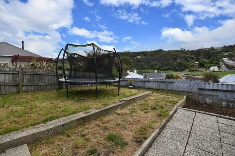 Photo of property in 18 Morrison Street, Caversham, Dunedin, 9012