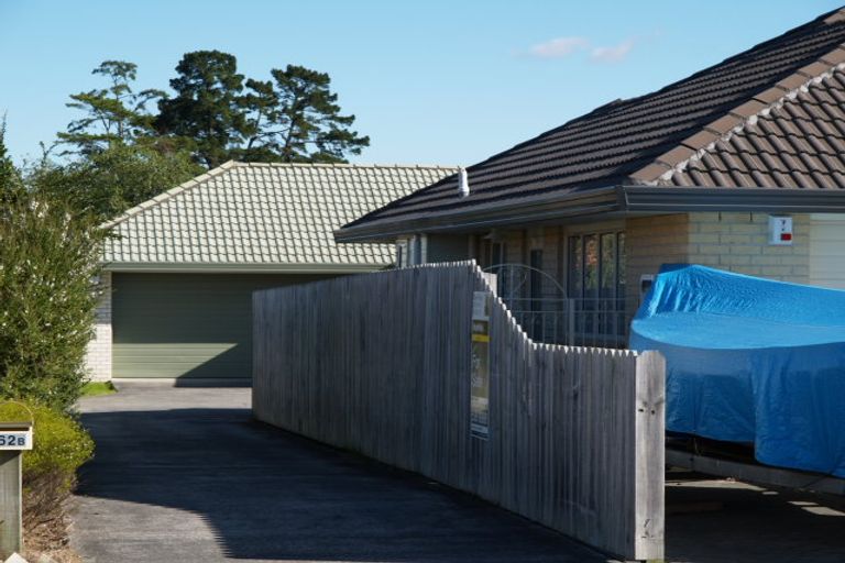 Photo of property in 62 Frank Nobilo Drive, Golflands, Auckland, 2013