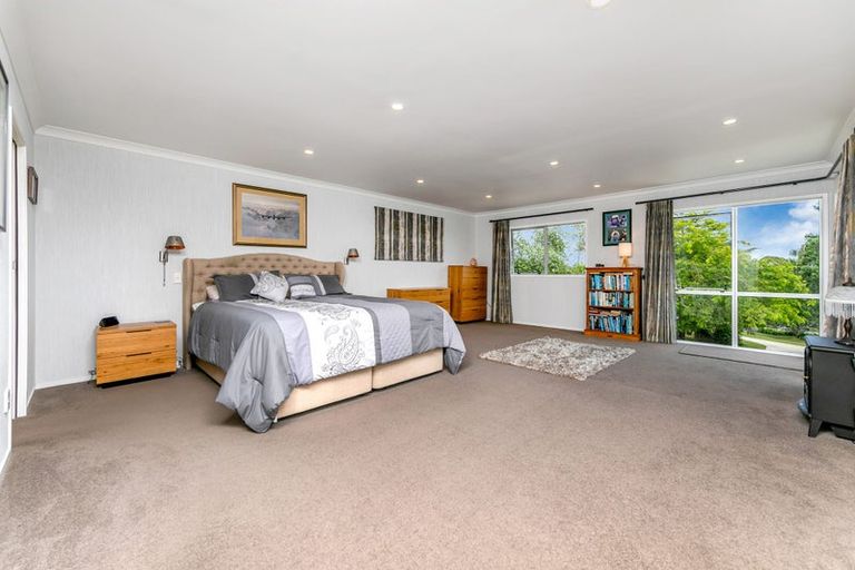 Photo of property in 92 Awanui Rise, Papakura, 2582