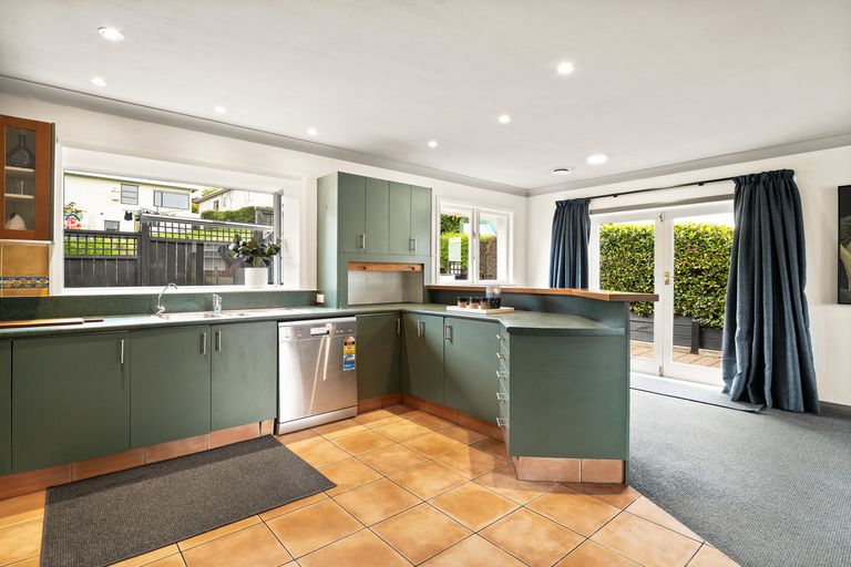 Photo of property in 21 Renfrew Street, Balaclava, Dunedin, 9011