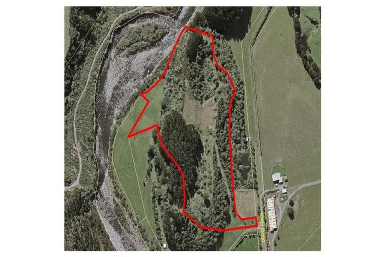 Photo of property in 325 Kaipi Road, Hillsborough, New Plymouth, 4372