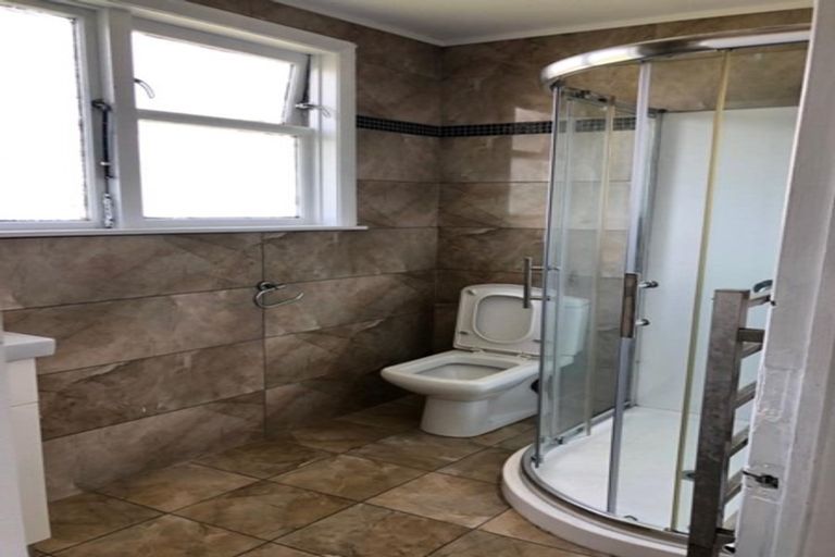 Photo of property in 1/62 Swaffield Road, Papatoetoe, Auckland, 2025