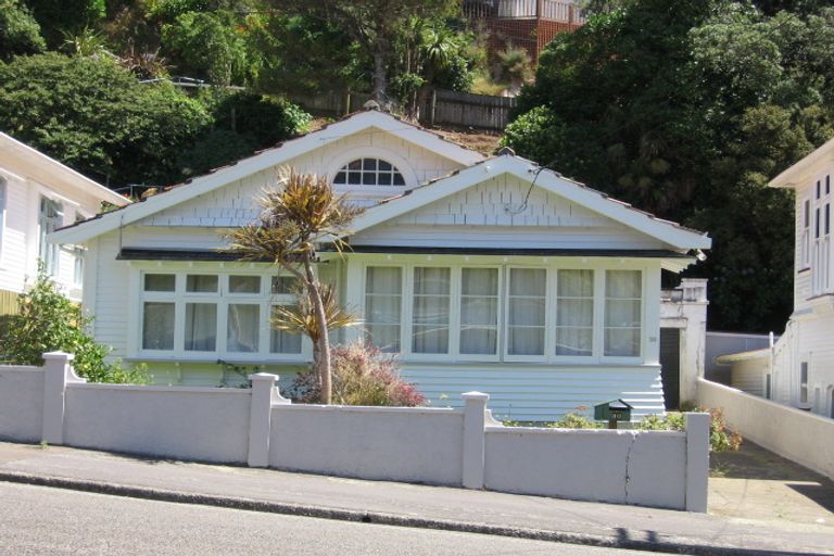 Photo of property in 30 Glen Road, Kelburn, Wellington, 6012