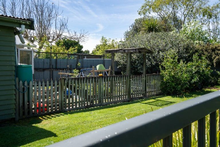 Photo of property in 298 Shakespeare Street, Leamington, Cambridge, 3432