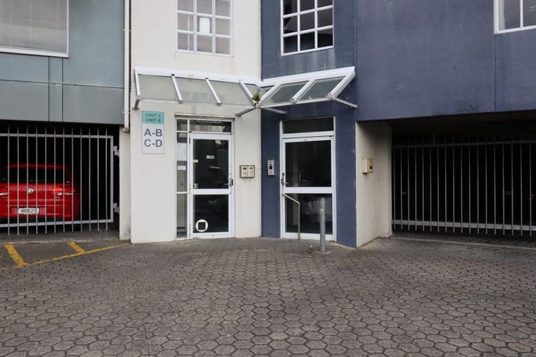 Photo of property in 6/8b Lipman Street, Mount Victoria, Wellington, 6011
