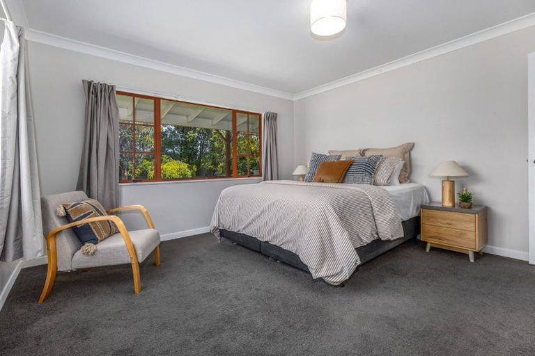 Photo of property in 461 Tararua Road, Levin, 5571