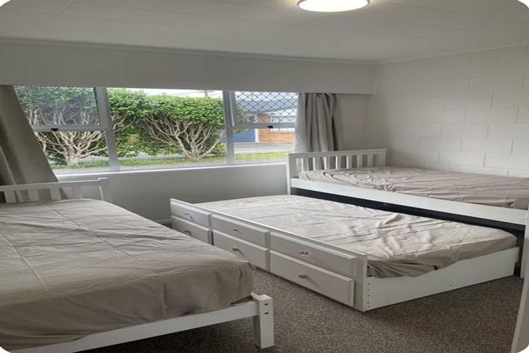 Photo of property in 2/127 Kamo Road, Kensington, Whangarei, 0112