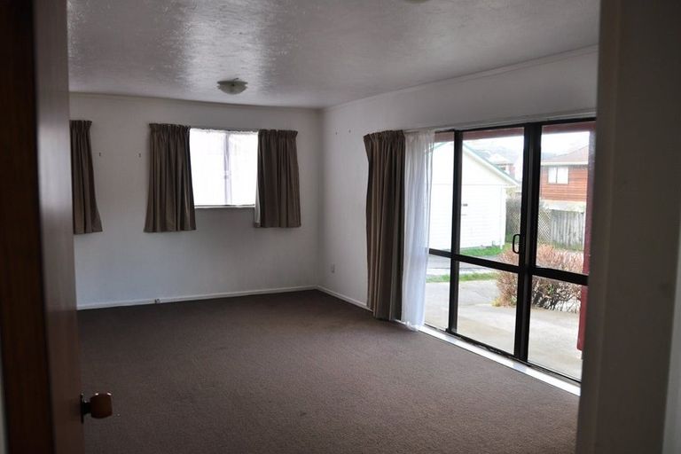 Photo of property in 2/67 Cortina Avenue, Johnsonville, Wellington, 6037