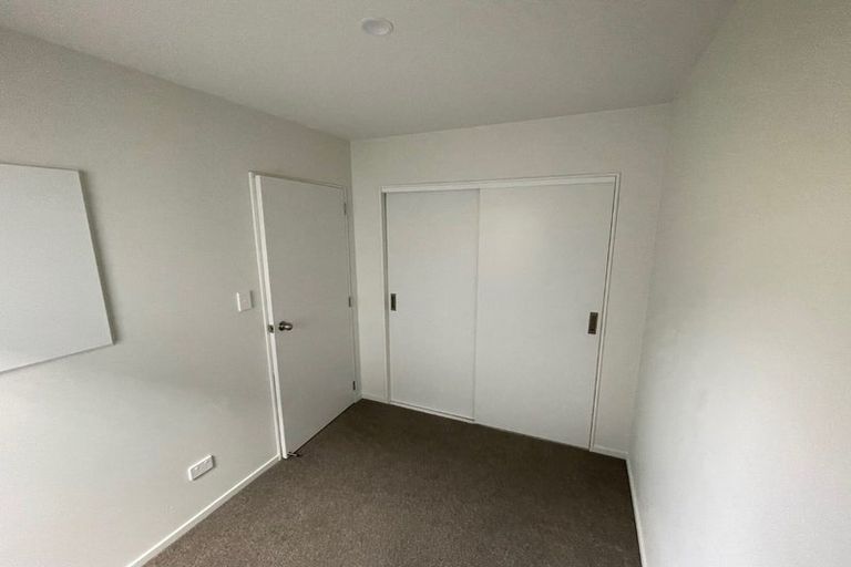 Photo of property in 9 Kapuarangi Lane, Papakura, 2110