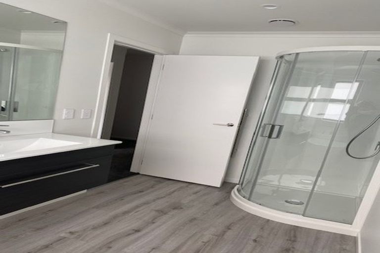 Photo of property in 41 Matenga Street, Waikanae, 5036