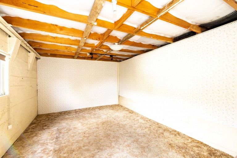 Photo of property in 366 Kaikorai Valley Road, Bradford, Dunedin, 9011