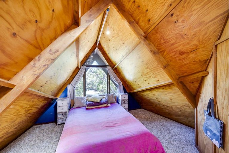 Photo of property in 21 Gillies Crescent, Waimarama, Havelock North, 4294