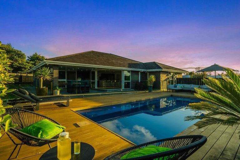 Photo of property in 35a Trigg Road, Huapai, Kumeu, 0810