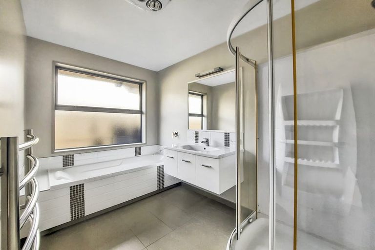 Photo of property in 1 Crocus Lane, Aidanfield, Christchurch, 8025