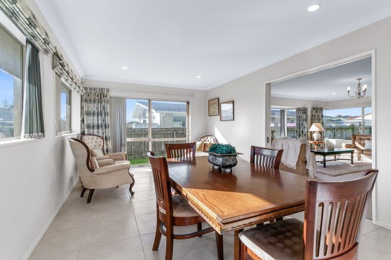 Photo of property in 63 Winchester Street, Levin, 5510