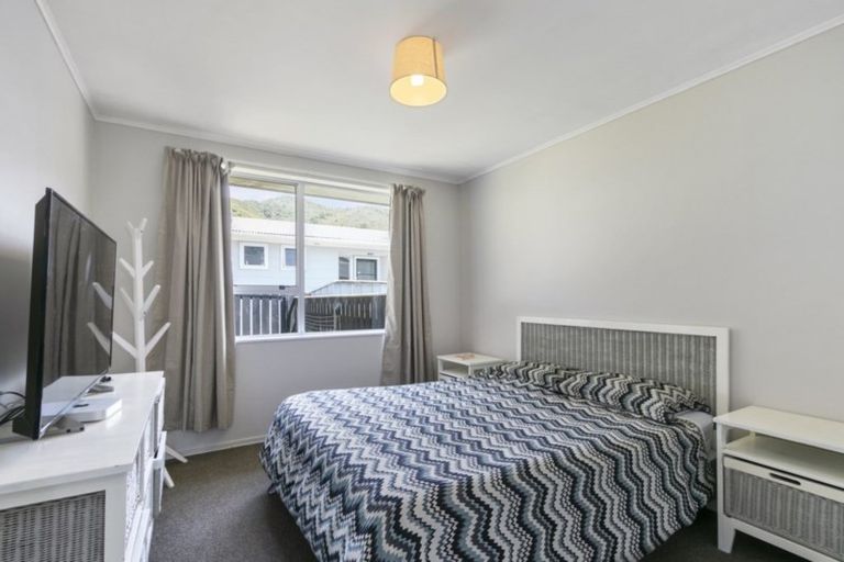 Photo of property in 2/47 Stockdale Street, Wainuiomata, Lower Hutt, 5014