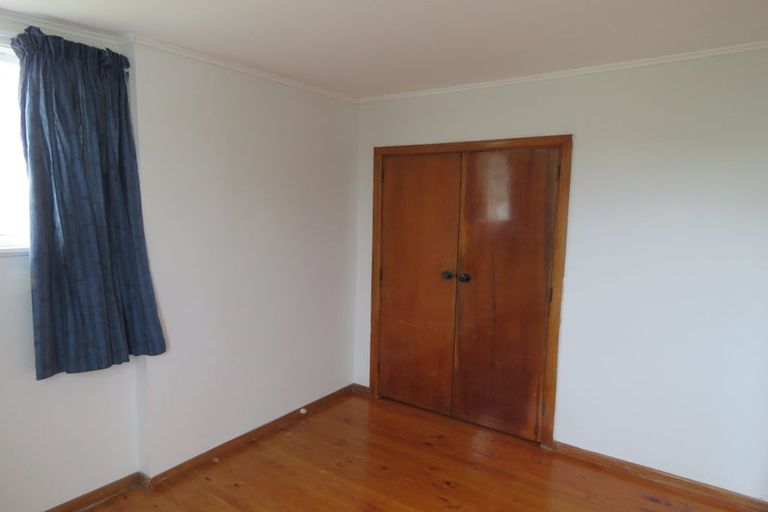 Photo of property in 34 Roberts Street, Tawa, Wellington, 5028
