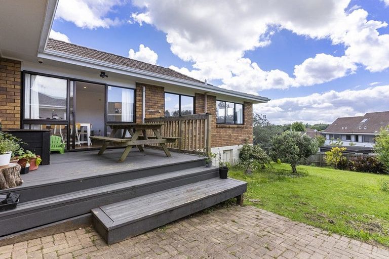 Photo of property in 73 Aberfeldy Avenue, Highland Park, Auckland, 2010