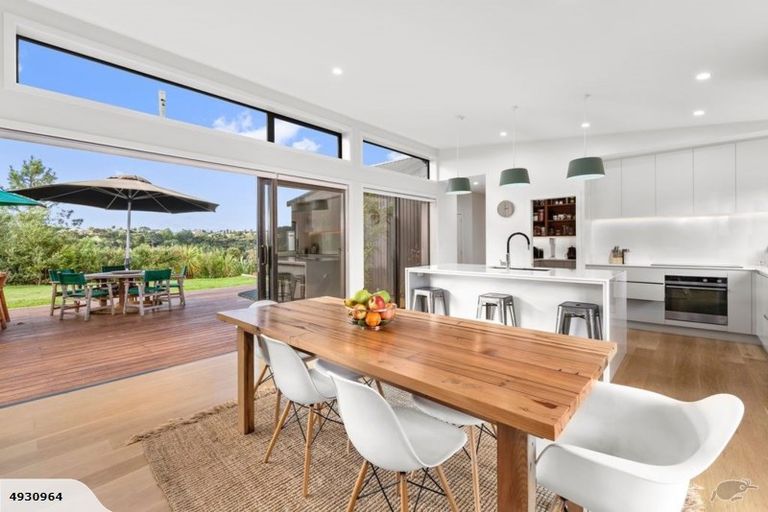 Photo of property in 1237 East Coast Road, Redvale, Albany, 0794