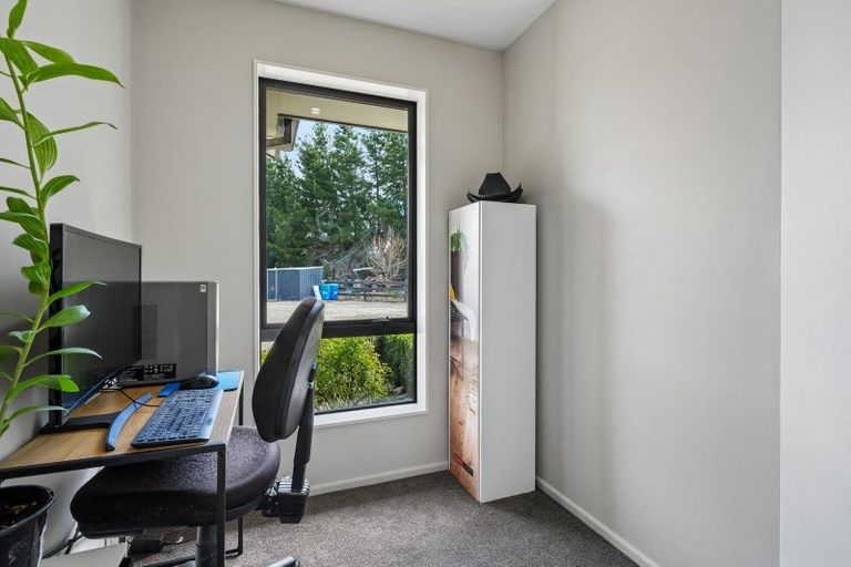 Photo of property in 166 Swamp Road, Loburn, Rangiora, 7472