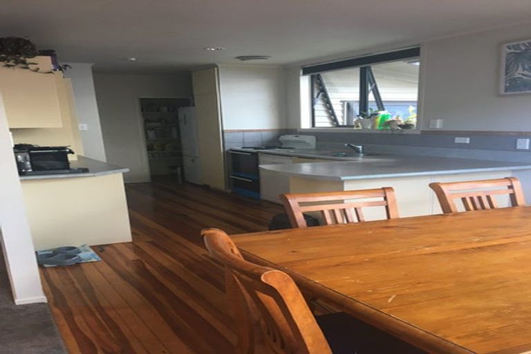 Photo of property in 1a Tirita Street, Kawaha Point, Rotorua, 3010
