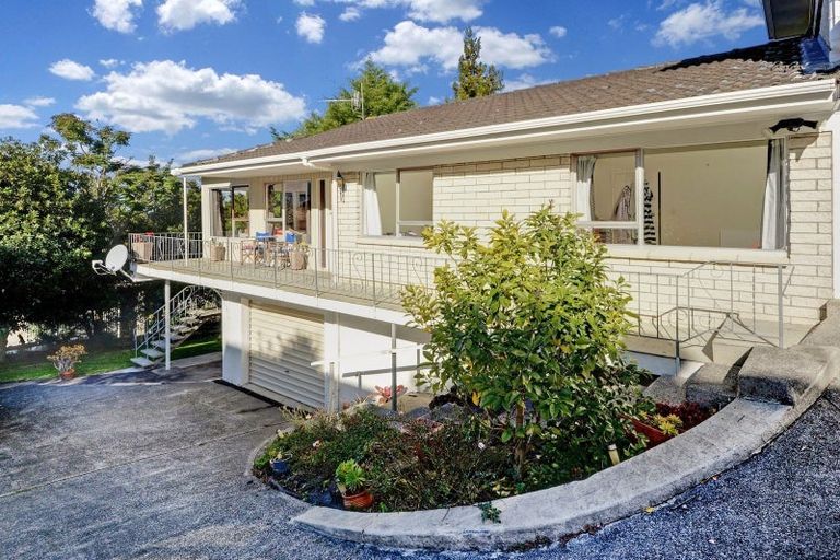 Photo of property in 2/12 Lydia Avenue, Northcote, Auckland, 0627